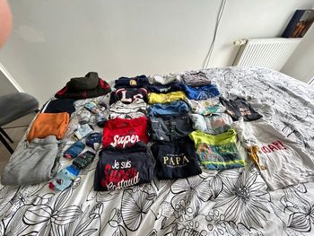 Lot vêtement bébé 18/24 mois