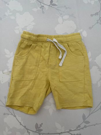 Short 4 ans