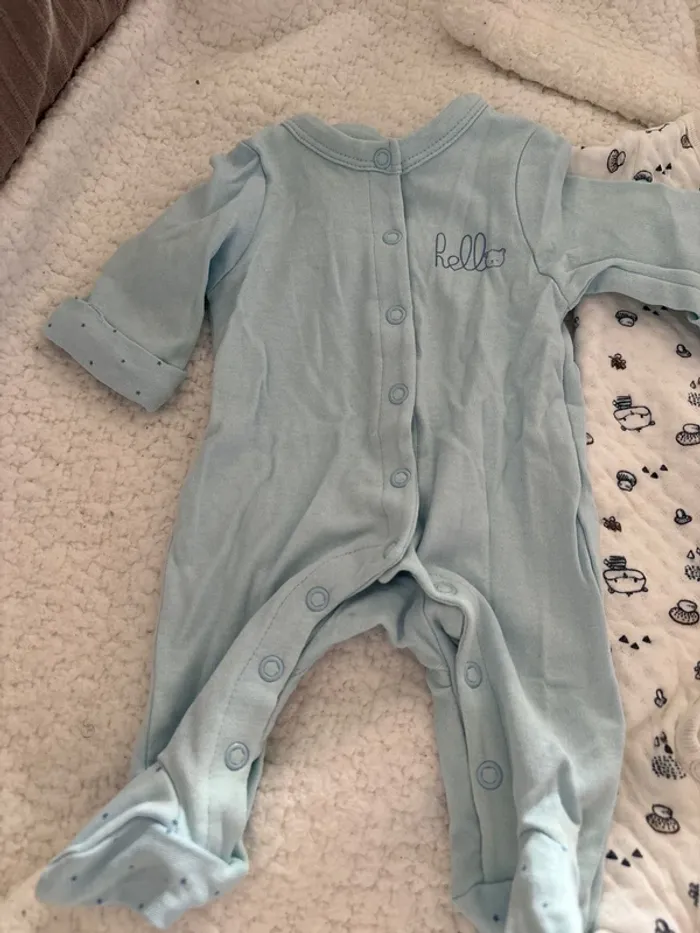 Lot de deux pyjamas Kiabi 0 mois Pat et Ripaton 0 mois - photo numéro 2