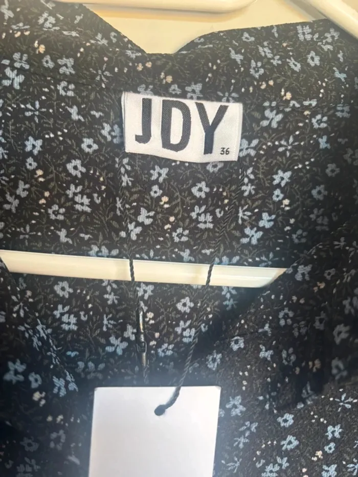 Chemise JDY Taille 36 neuve - photo numéro 2