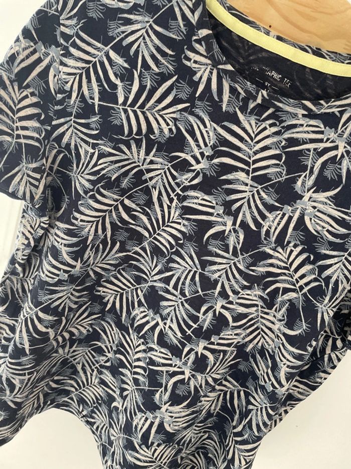 Très joli t-shirt homme taille M - photo numéro 2