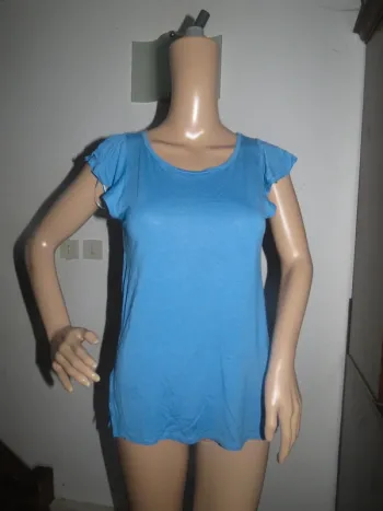 T-shirt taille S femme 