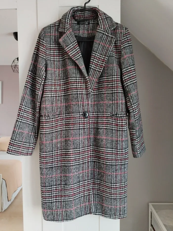 Manteau droit de ville en laine