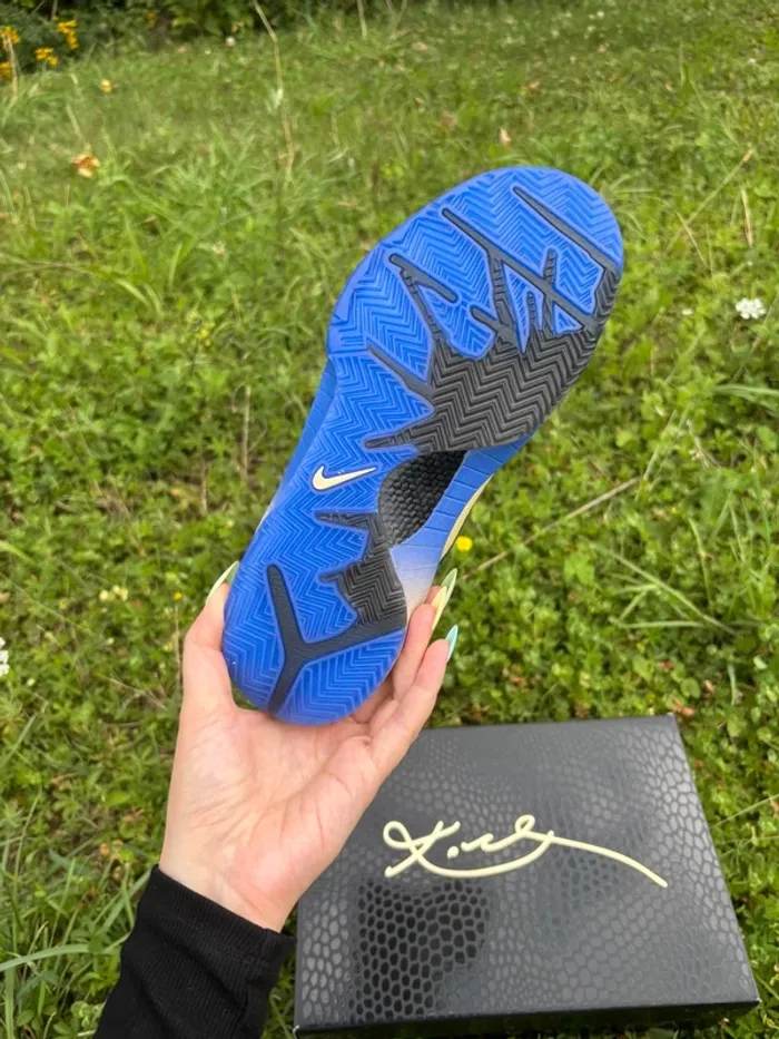 Nike Kobe 4 Proto FCB - FC Barcelona - Taille 42 - photo numéro 5