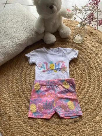 Ensemble short et body manche courte