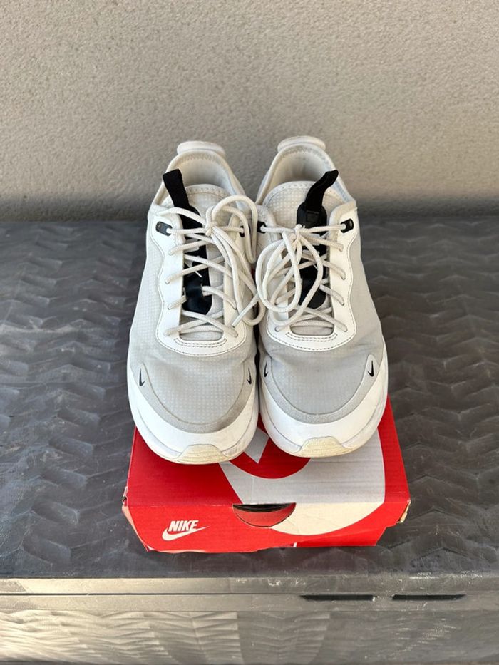 Baskets Nike Dia - photo numéro 4