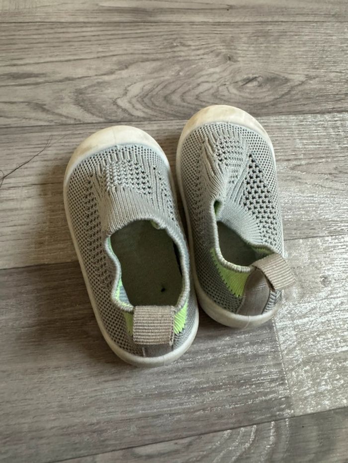 Chaussure bébé - photo numéro 2