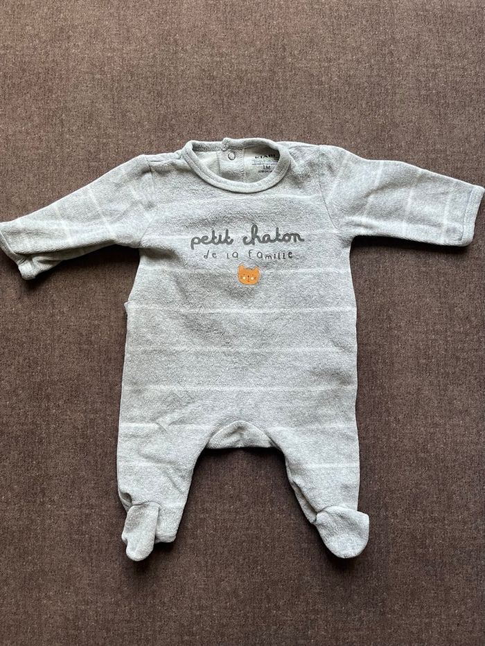 Lot pyjamas 1 mois - photo numéro 2
