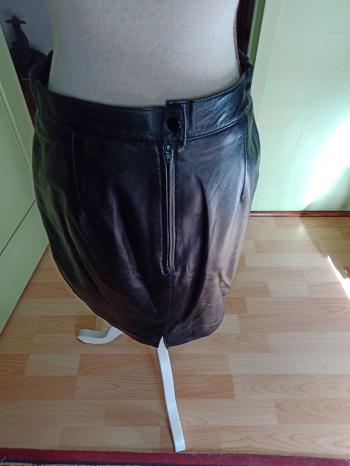 Jupe cuir - photo numéro 4
