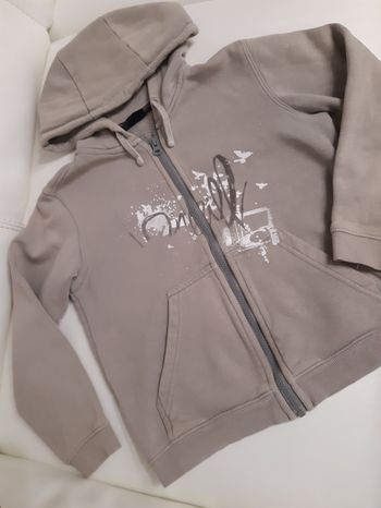 Gilet avec capuche 10 ans