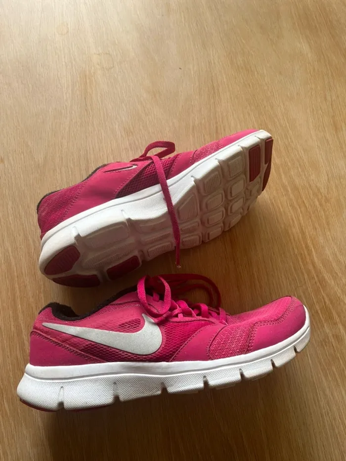 basket running nike rose femme (38) - photo numéro 3