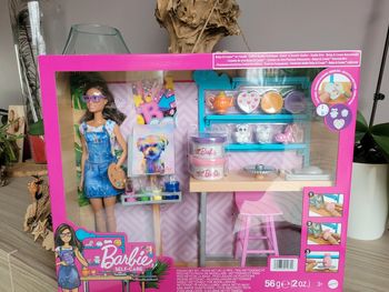 Coffrer barbie atelier artiste neuf