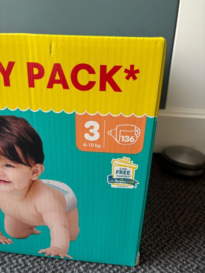 2 x cartons Taille 3 Pampers Baby Dry - Maxi Economy Pack - photo numéro 2