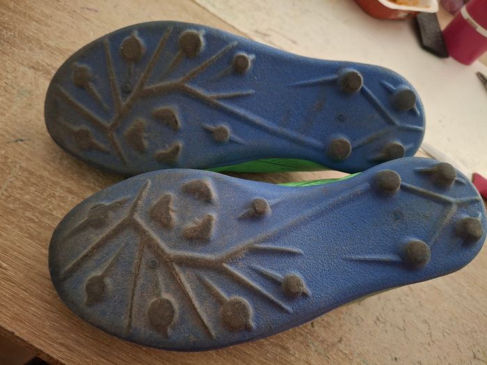 Chaussure de foot scratch - photo numéro 2