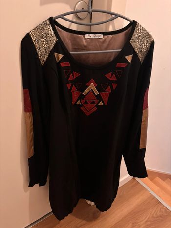 Robe Dy Design noire motif relief taille 38