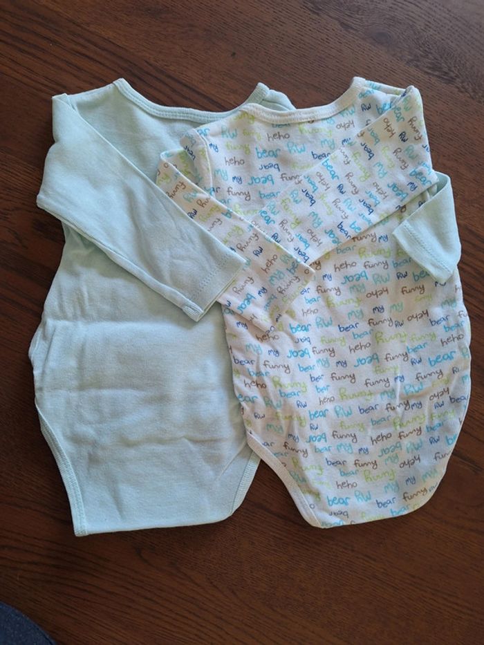 Lot 2 bodies 6 Mois - photo numéro 2