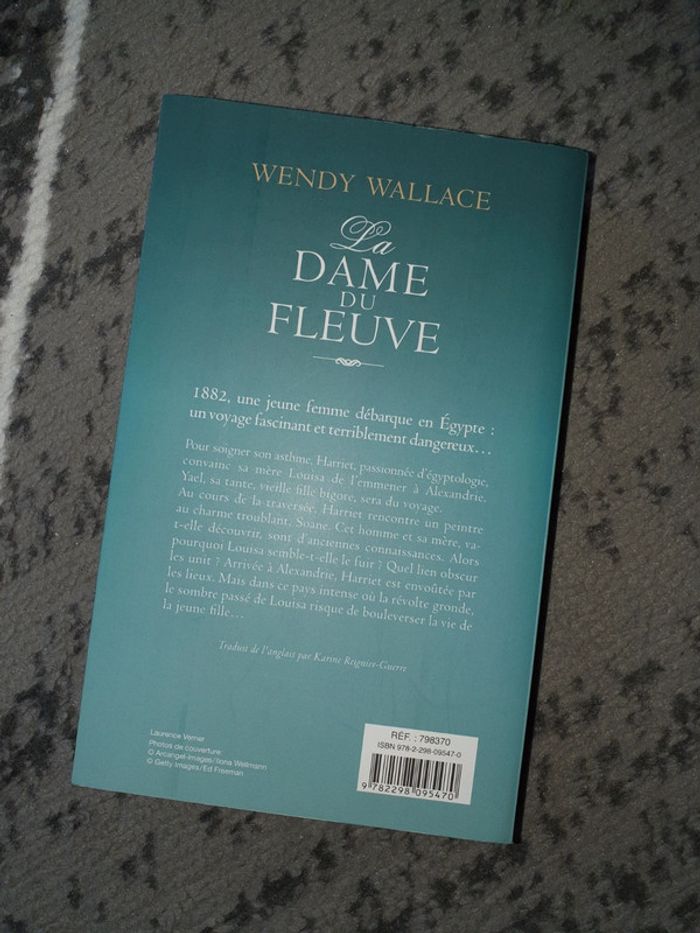 Livre "La dame du fleuve" - photo numéro 2