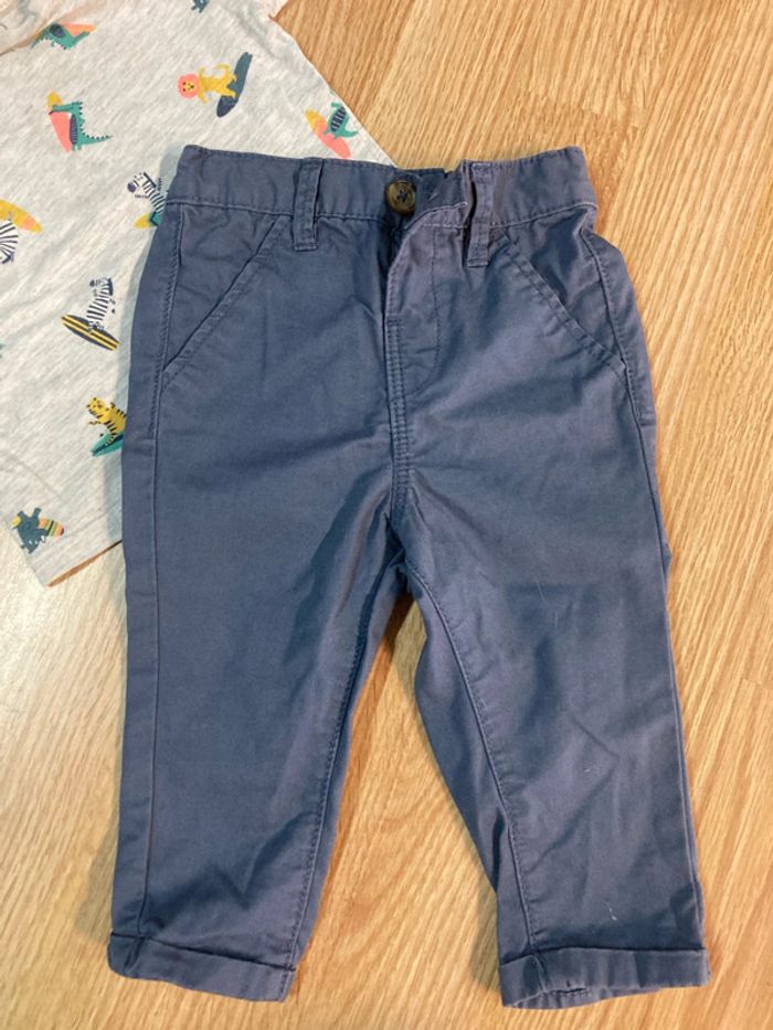 Tenue pantalon et t-shirt manche courte 9 mois - photo numéro 2