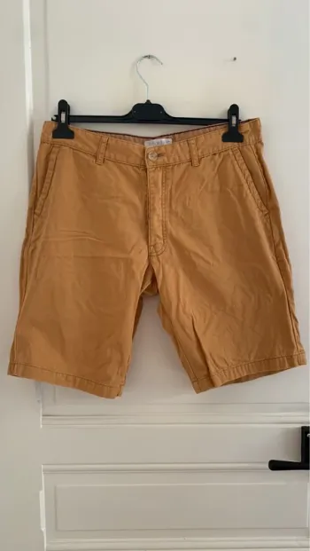 Short moutarde