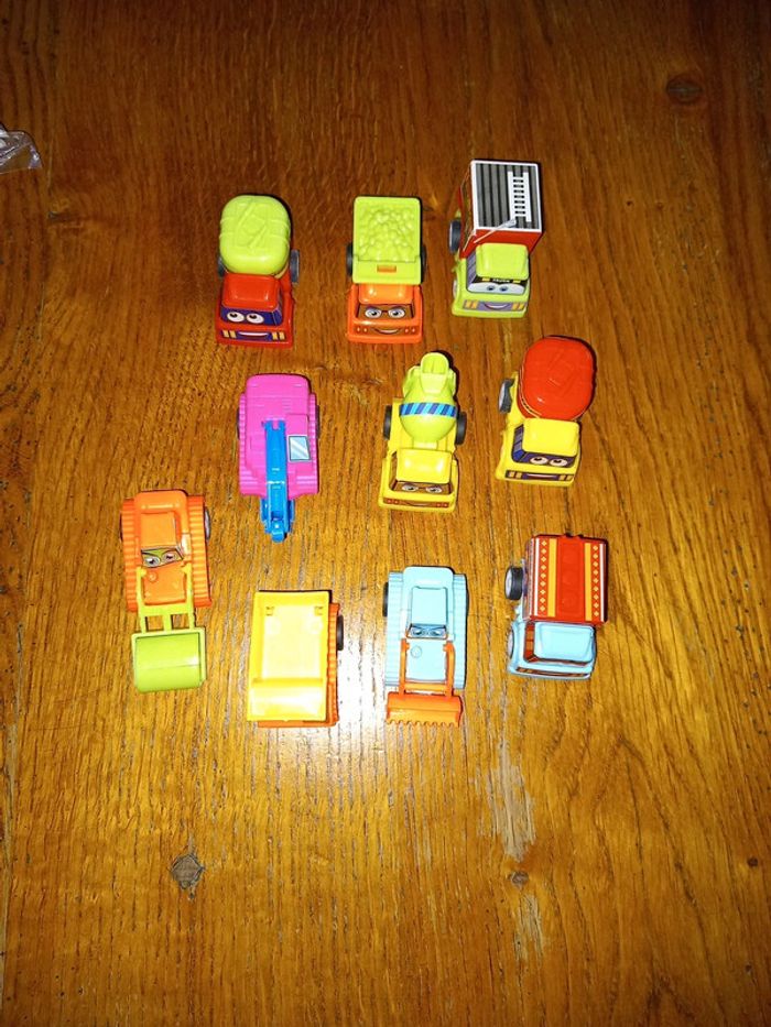 🎅lot 10 véhicules rebondissantes camions de chantier
