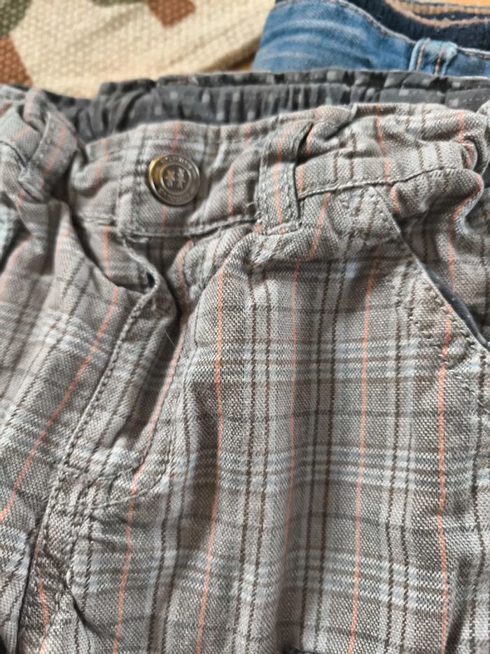 2 pantalons 9 mois - photo numéro 3