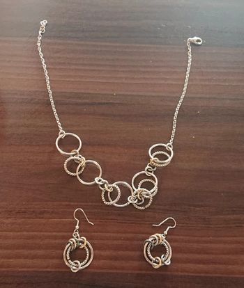 Parures bijou fantaisie collier et boucles d'oreilles