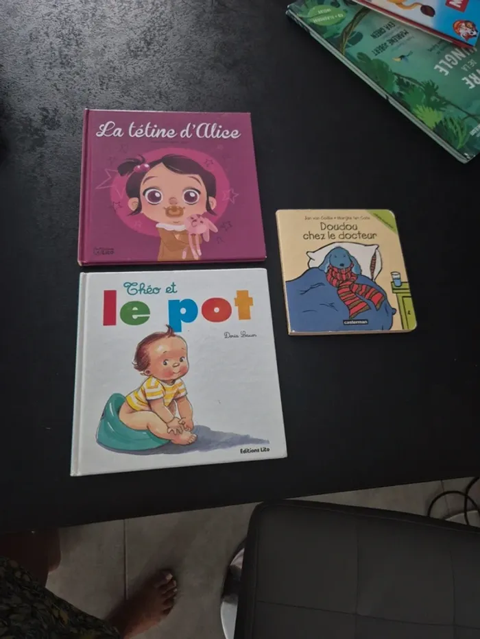 Lot de 3 livre apprentissage jeune enfant ( le pot larret de la sucette et le docteur)