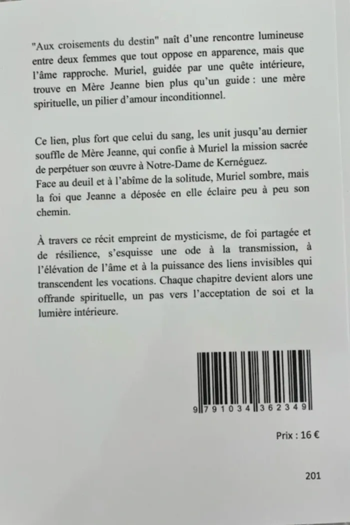 Livre Aux croisements du destin - photo numéro 4