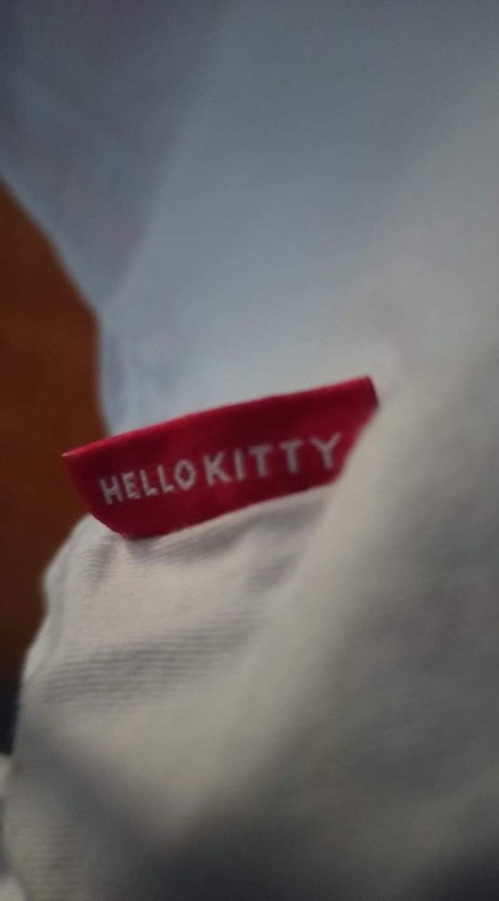 Débardeur blanc avec impression Hello Kitty - photo numéro 3