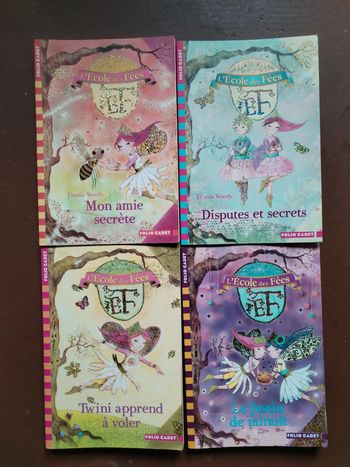 Lot de 4 romans " l'école des fées"