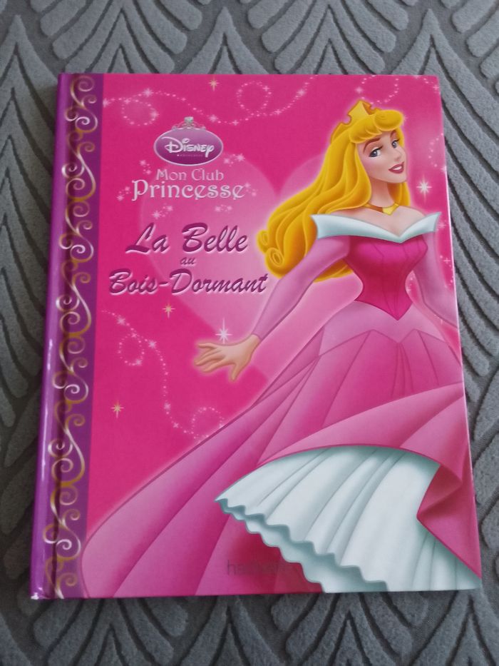 Livre la belle au bois dormant