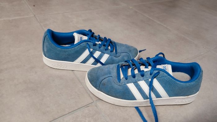 Tennis adidas taille 34 - photo numéro 2