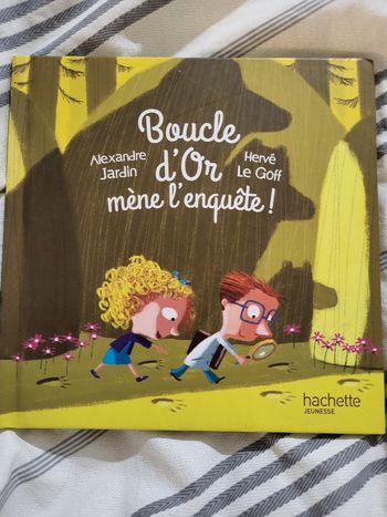 Livre Mc Donalds Happy Meal Boucle d'or mène l'enquête
