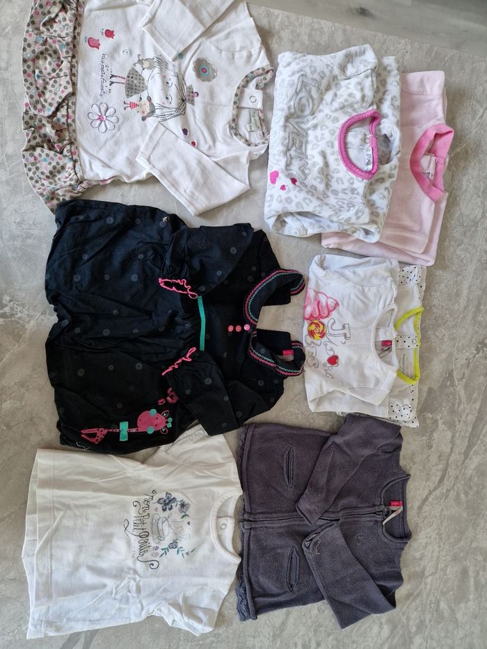 Lot vêtements fille 9 mois ( 8 pieces)
