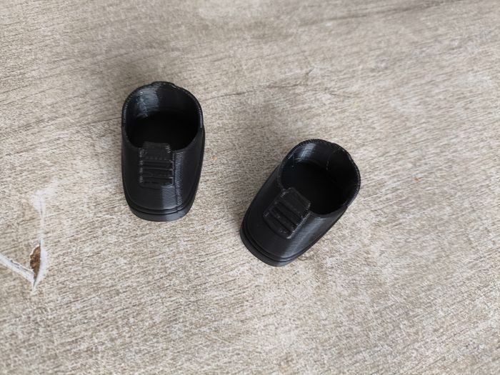 Chaussures pour peluche labubu - photo numéro 2