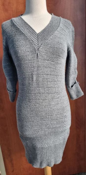 Robe pull manches ¾ gris à rayures argenté taille 1