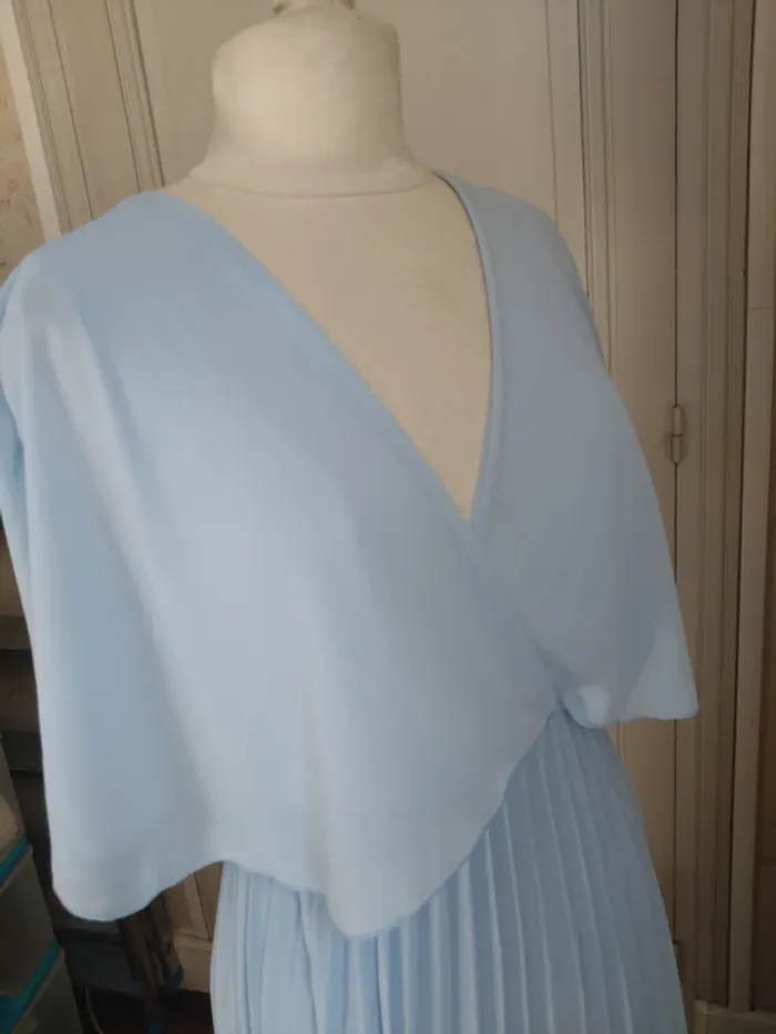 Robe mi longue Gisella t 36 38 bleu ciel, dos nu, plissée chic, mariage/cocktail - photo numéro 3