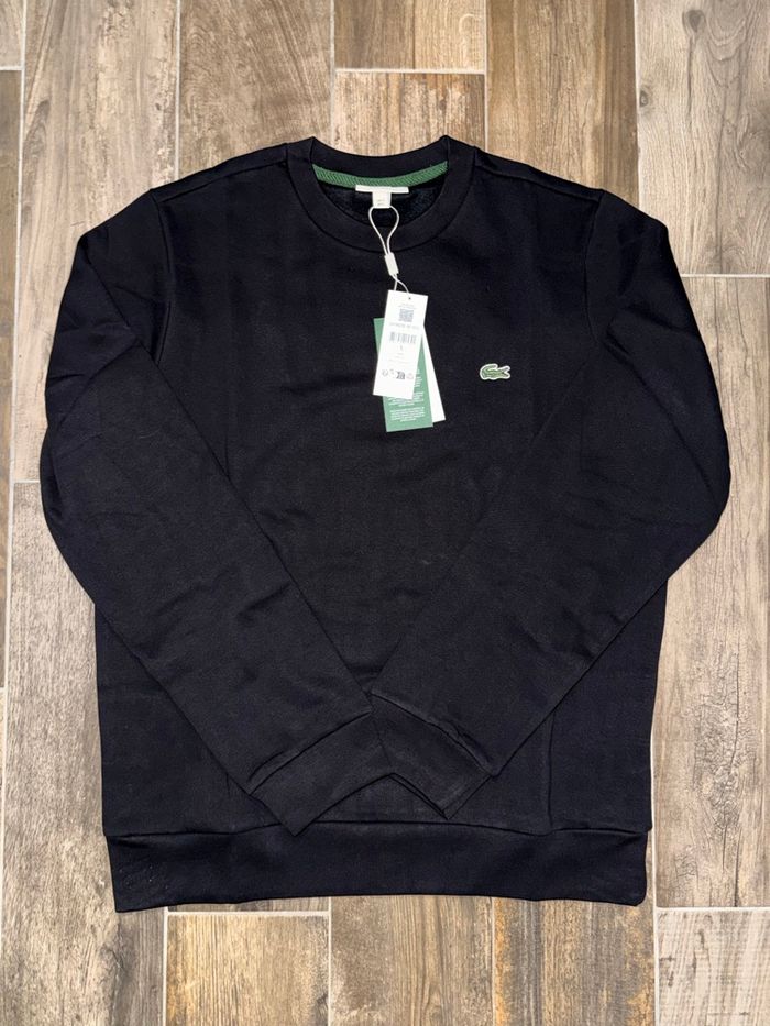 Sweat Lacoste neuf - photo numéro 2