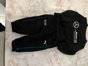 Survêtement AMG petronas