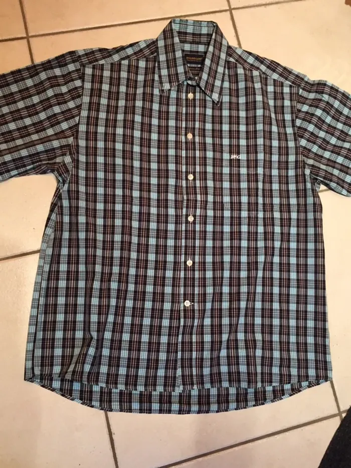 Chemise manches courtes