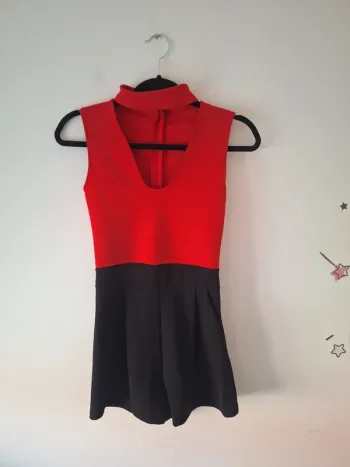 Combishort rouge et noir