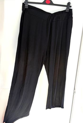 Pantalon noir élastique fluide et ample grande taille 50