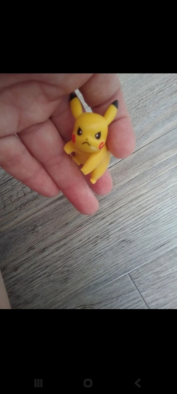 Figurine Pikachu Pokemon
