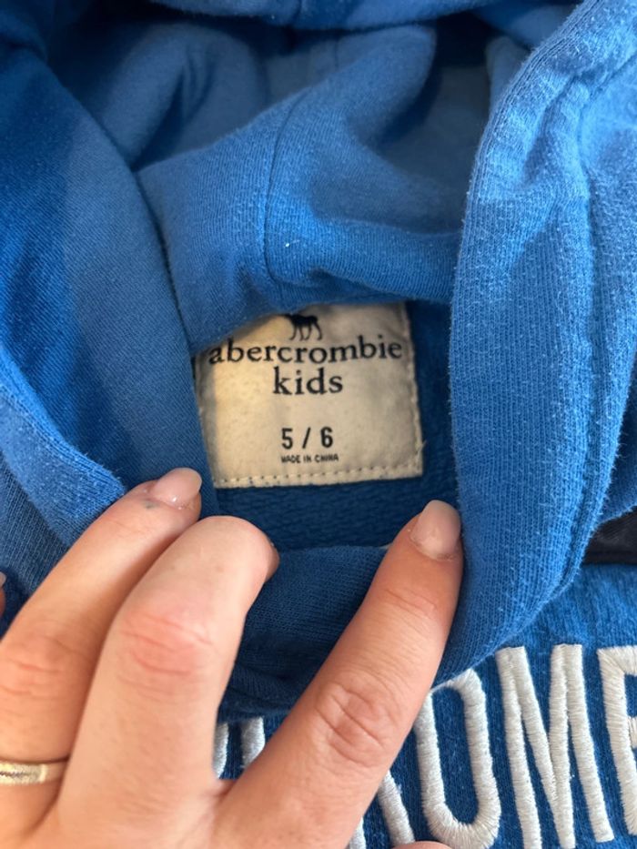 Pull à capuche - photo numéro 2