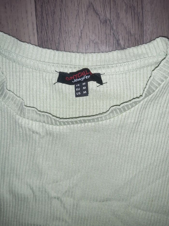 Crop top Jennyfer taille m - photo numéro 2