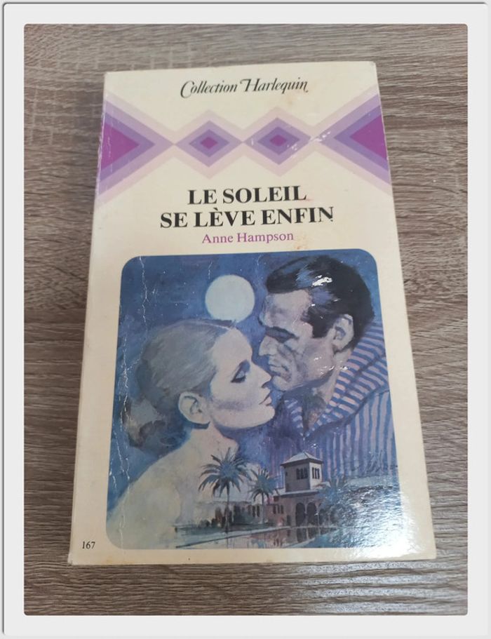 Anne Hampson - Le soleil se lève enfin