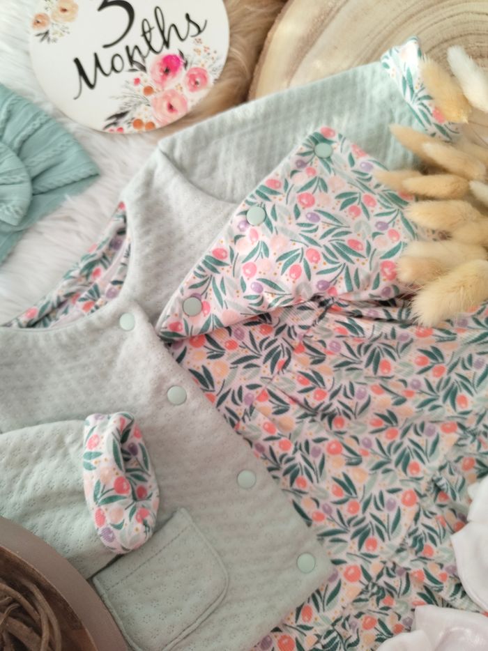 Ensemble obaïbi fille 3 mois 🎀 - photo numéro 2