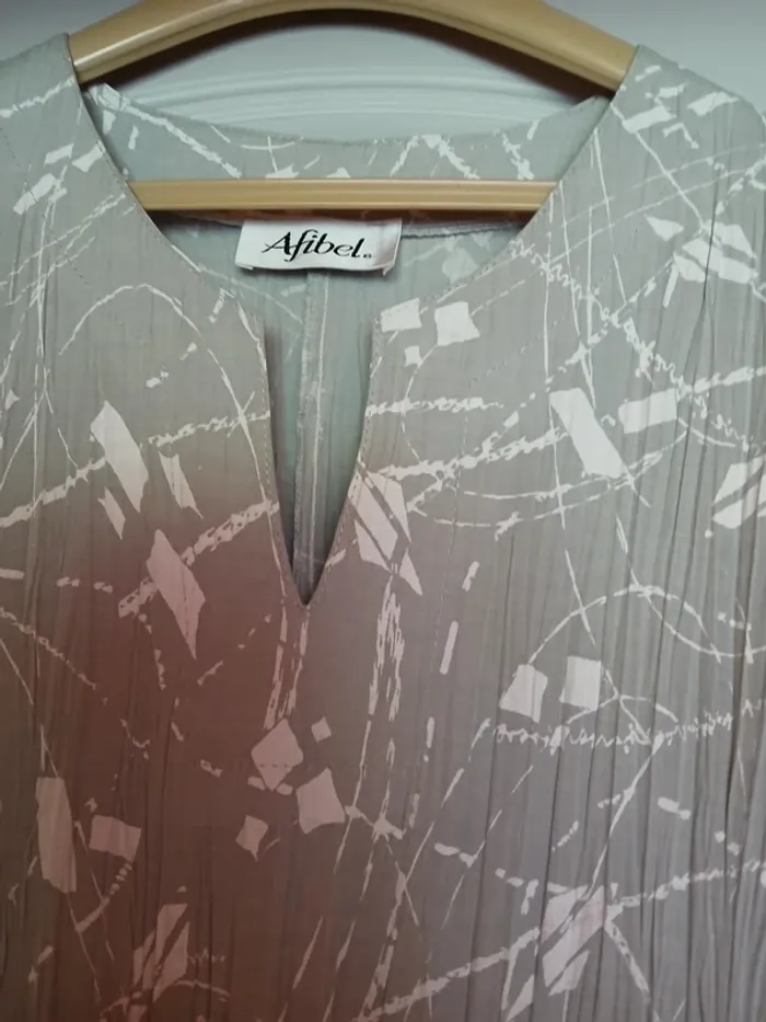 Tunique "AFIBEL" grise et blanche, TBE - photo numéro 2