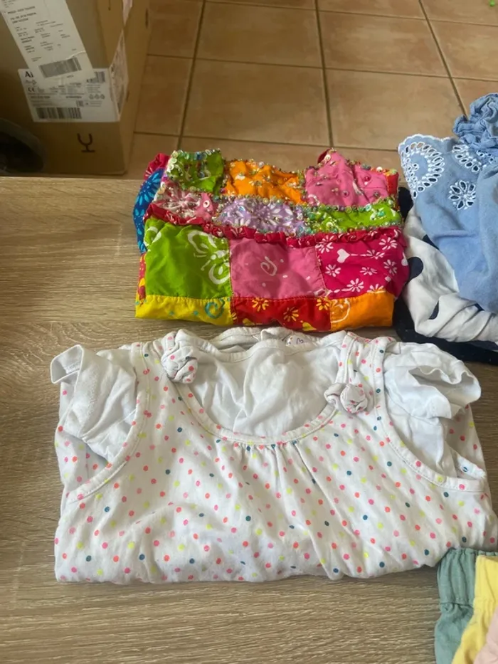 Lot fille 18 mois (15 pièces) - photo numéro 2