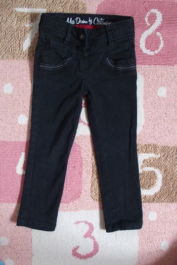 Jean slim noir, taille 2 ans